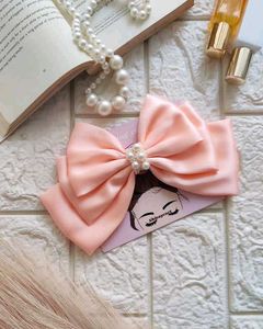 Pearl Tripple Layer Bow