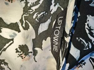 BOGO 🎁 Buy One Get 1 Free🎁  Large/XL Floral Top