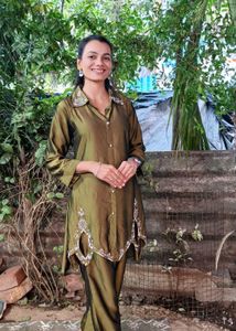 Elegant Olive Green Embroidered Pant Suit