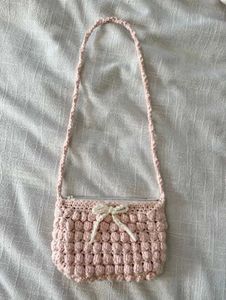 Crochet Puffed Stitched Sling Bag