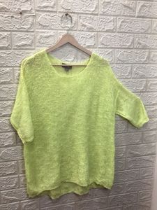 Lime Green Knit Top🕸️🕶️🕷️‼️