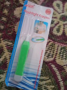 Flashlight Earpick