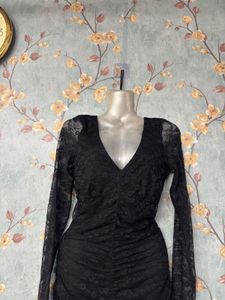 H&amp;M Lace Bodycon Dress