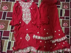 Red Embroidered Kurta Sarara Set Size - XL