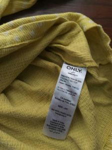 ONLY Yellow Print Top