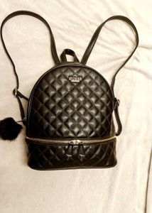 GUESS ORIGINAL BAGPACK (Brand new Limited Edition)