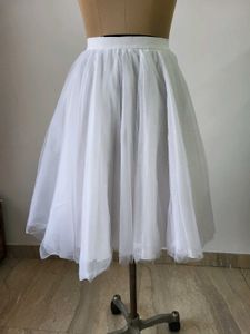 Skirt,  Length  26 Inches