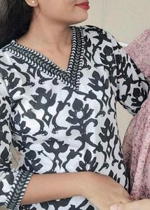 Stylish Black &amp; short kurti