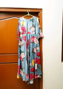 Gown Free Sling Bag