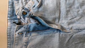 Jeans With Belt