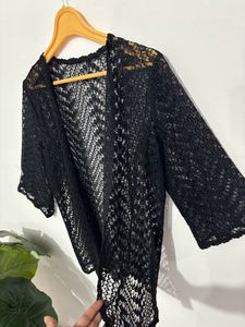 Embroidery Shrug 🖤