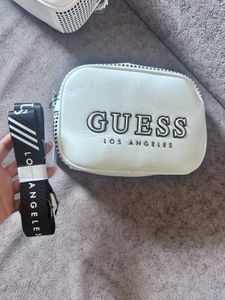 Guess Los Angeles Pouch