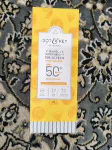 Vitamin C Super Bright Sunscreen