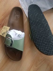 Stylish Green Flats/Sandals