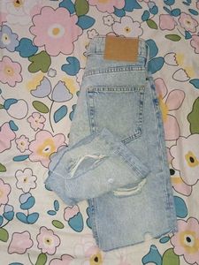 H&amp;M Light Wash Denim Shorts