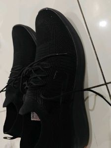 school shoe  | Black Running Shoes - Comf