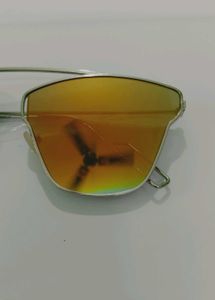 Eyevy Polarized Golden Sunglass