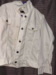 🤍 White Denim Jacket – Gently Used, Excellent Con