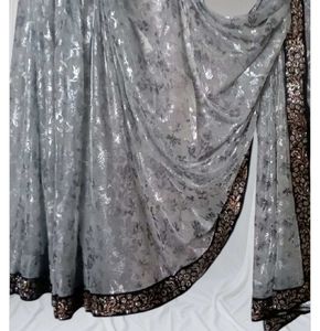 💙 With Grey Beautiful Saree