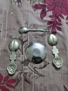 Vintage Spoon &amp; Plate Set