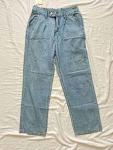 GIRLS KOREAN JEANS.
