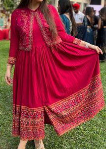 Women Printed Kurta with Jacket
