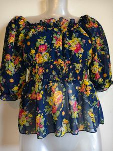 🎁Buy 1, Get 1 Free🎁 Floral Top Extra S/ Smal