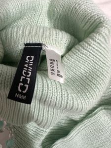 H&amp;M Mint Green Turtleneck Sweater