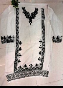 💫💫💫💫Elegant White Embroidered dress material