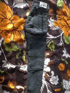 Dark Wash Skinny Jeans