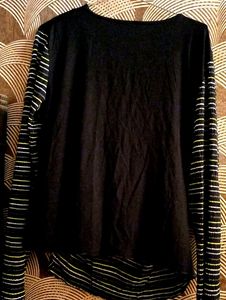 Xl Top With Full Sleeves..