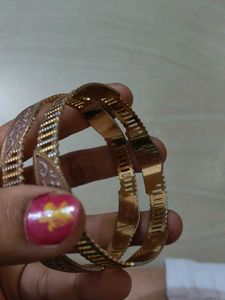 Gold Tone Bangle Bracelet