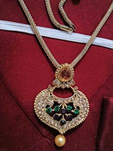 Purple And Green Jwellery Set