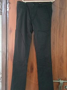 Men's Black Chinos Pant