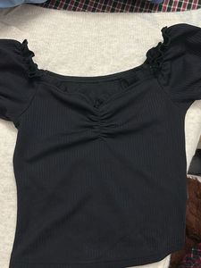 Chic Black Puff Sleeve Top