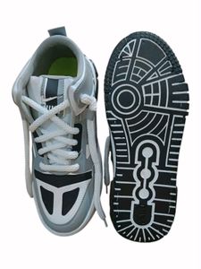 Walkcraft Men And Women Shoes