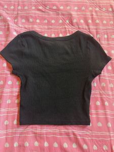 H&amp;M Black Crop Top