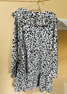 ₹190 White and Black Zudio Dress- XXL