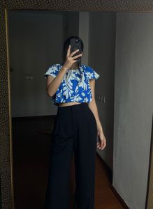 NEW LOOK Floral Blue Crop Top