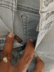 Ripped Denim Capri Jeans
