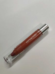 Hilary Rhoda Lipstick