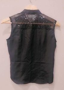 BLACK SEQUENCE TOP