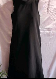Black Round Neck dress