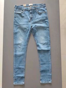 Light Wash Slim Fit Jeans