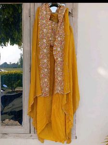 Ethnic Gowns For Wedding
