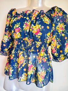 🎁Buy 1, Get 1 Free🎁 Floral Top Extra S/ Smal