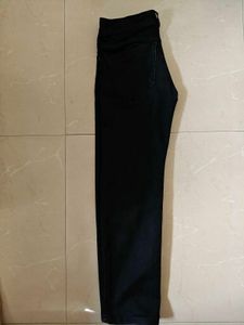 Black Straight Leg jeans 👖