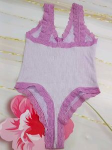 (700)Ribbed Lace Trim Bodysuit