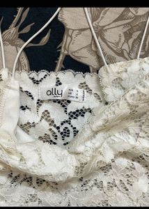 Ally Lace Top