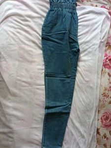 Stylish Blue Pegged Jeans
